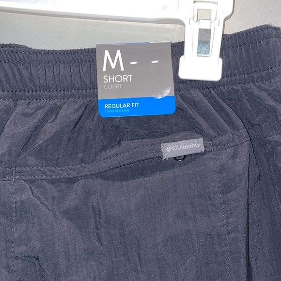 Columbia women’s shorts. Never worn. Tags on. Womens medium. Good condition. - Picture 6 of 7